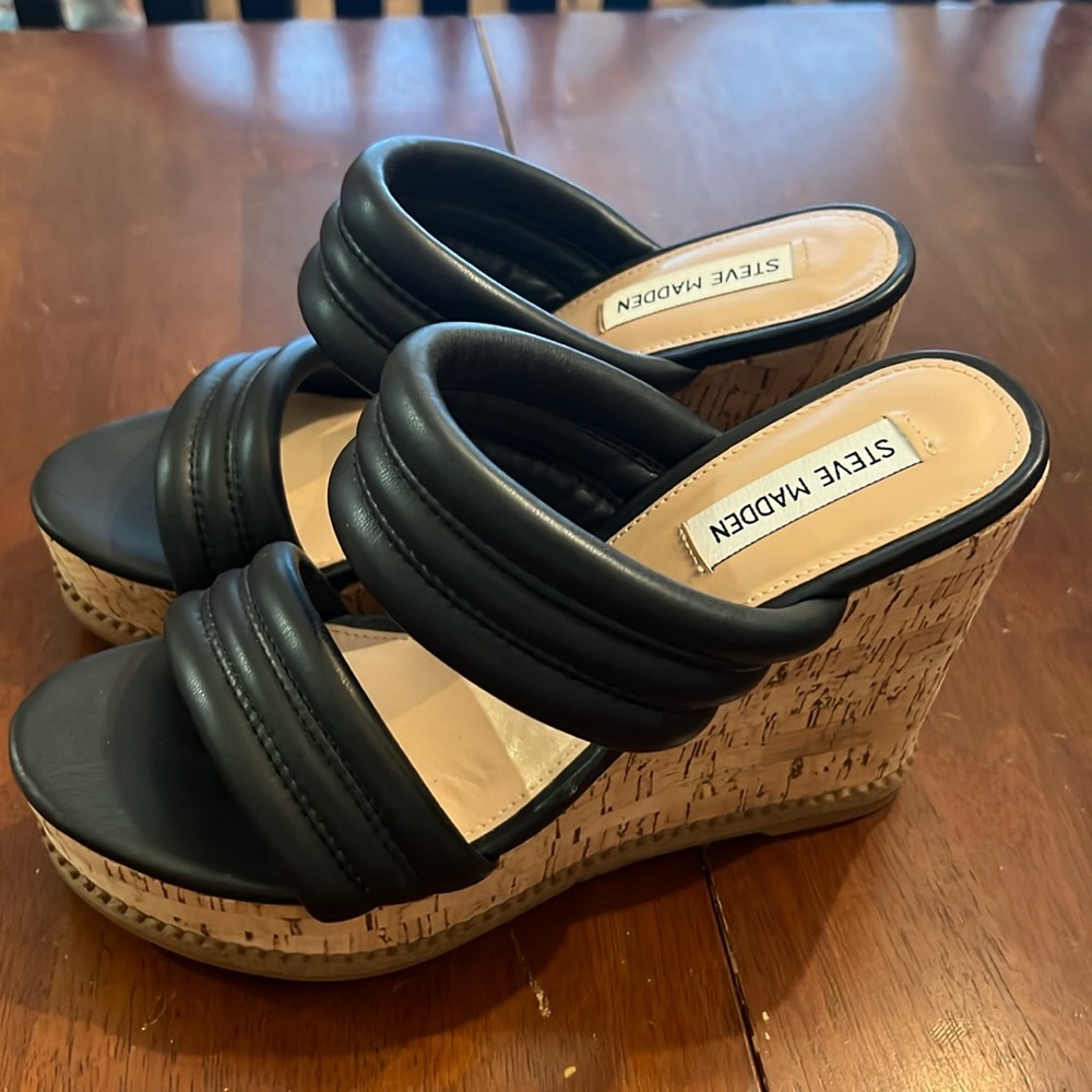 Steve Madden Wipeout Wedges